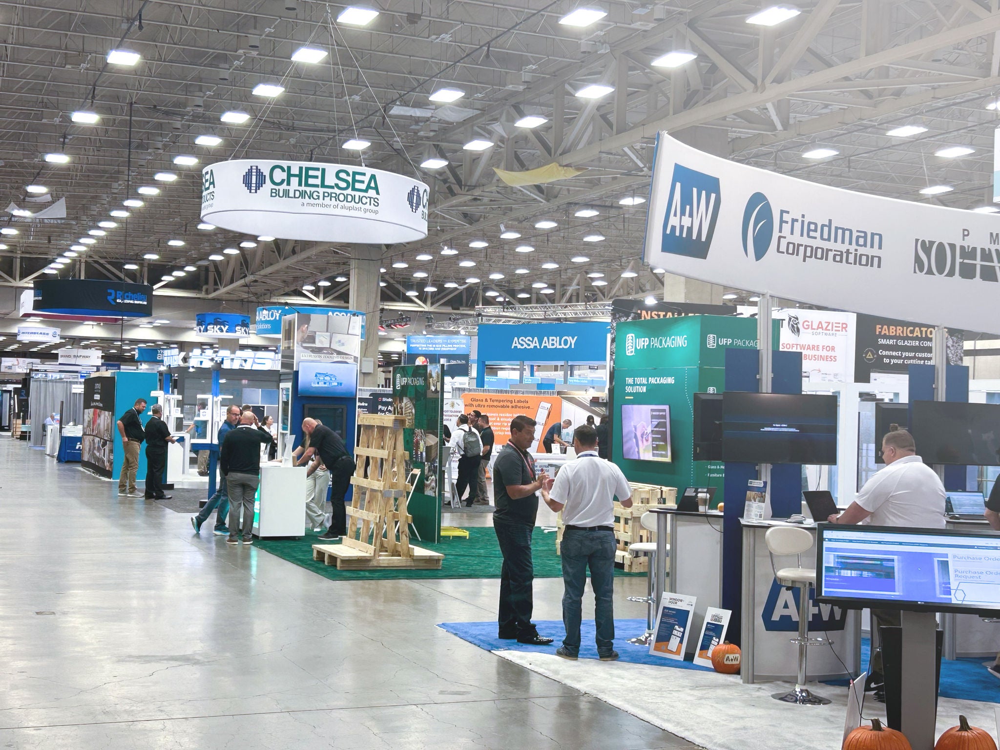 Impressions from GlassBuild 2024 in Dallas